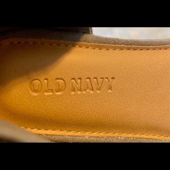 Old Navy Kids Grey Faux Suede Dress Shoes. Size 10 - Picture 5 of 6